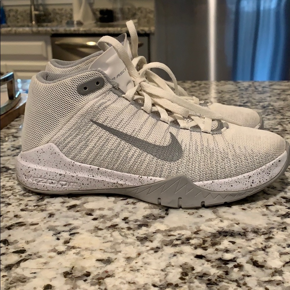Nike sneakers size 4Y